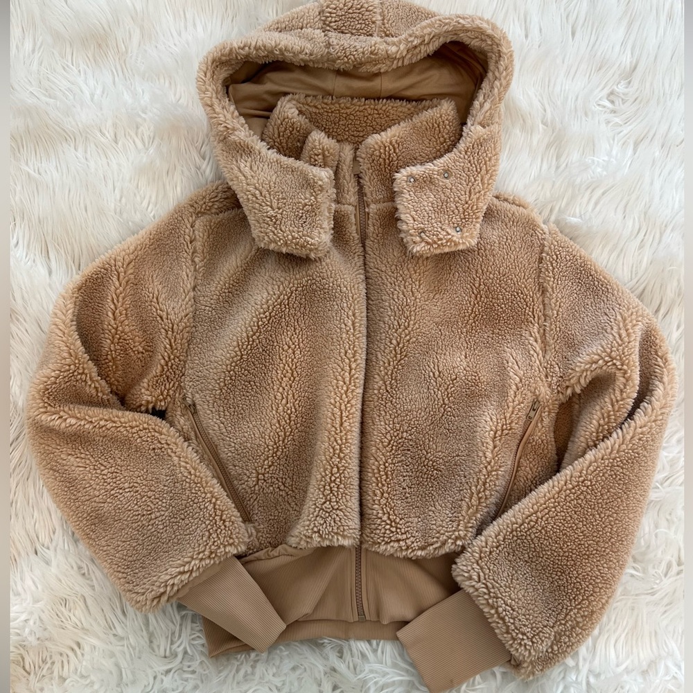 ALO YOGA Foxy Sherpa jacket (button hoodie) | camel | size S | NWOT